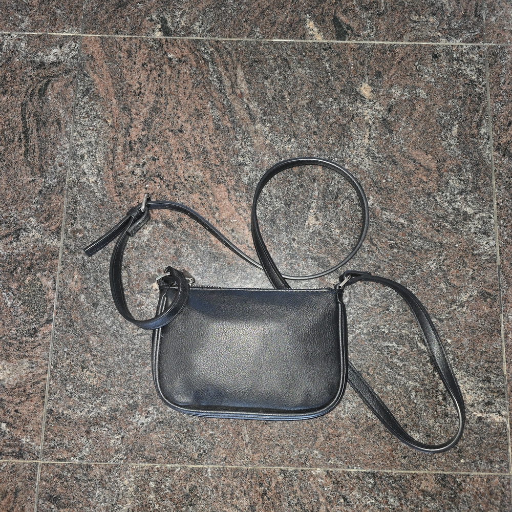 Classic Black Leather Crossbody Bag - Picture 2 of 2